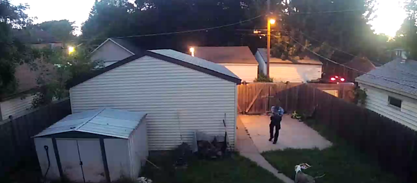 Minneapolis Cop Shoots Family’s Service Dog in Face Minneapolis Cop Shoots Family’s Service Dog in Face - Sputnik International