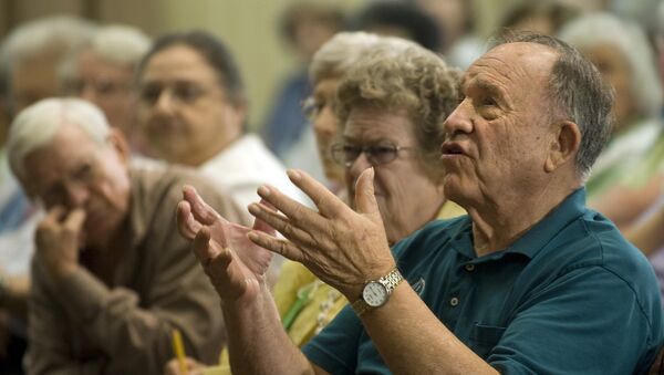 Greenspring Retirement Community residents question Congressman Gerry Connolly, D-VA, during a healthcare forum with senior citizens in Springfield, Virginia (file) - Sputnik International