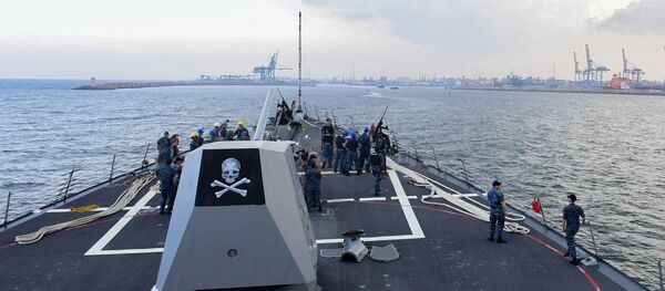 The Arleigh Burke-class guided-missile destroyer USS Kidd (DDG 100) arrives in India for Malabar July 9, 2017 - Sputnik International