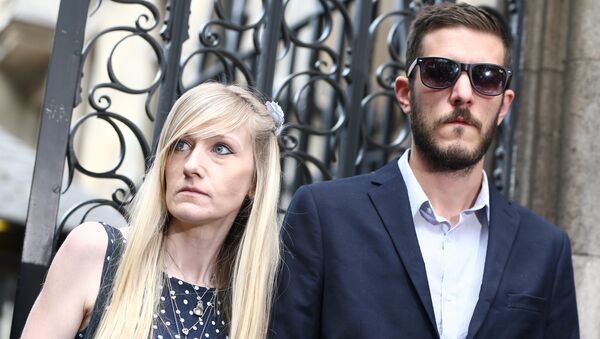 Charlie Gard's parents Connie Yates and Chris Gard leave after a hearing at the High Court in London, Britain July 10, 2017. - Sputnik International