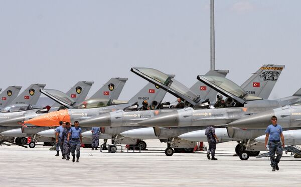 Dozens of Turkish F-16 jets prepare to take off during Anatolian Eagle exercise at 3rd Main Jet Air Base near the central Anatolian city of Konya (File) Dozens of Turkish F-16 jets prepare to take off during Anatolian Eagle exercise at 3rd Main Jet Air Base near the central Anatolian city of Konya (File) - Sputnik International