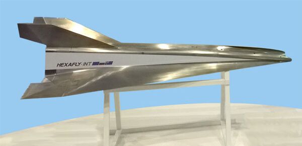 A mock-up model of Russia's new supersonic passenger plane A mock-up model of Russia's new supersonic passenger plane - Sputnik International