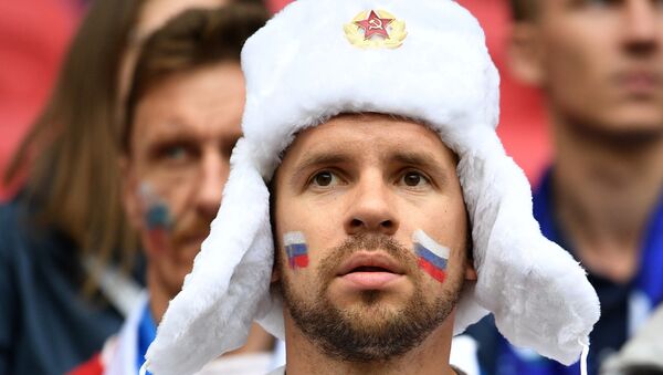 A Russian fan before the 2017 FIFA Confederations Cup match between Mexico and Russia - Sputnik International