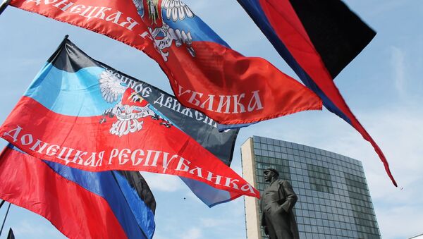 Rally in Donetsk marks anniversary of Donetsk People's Republic - Sputnik International