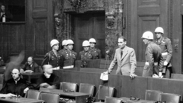 Convict Hess making a statement that he is not going to continue pleading his insanity. The Nuremberg Tribunal. - Sputnik International