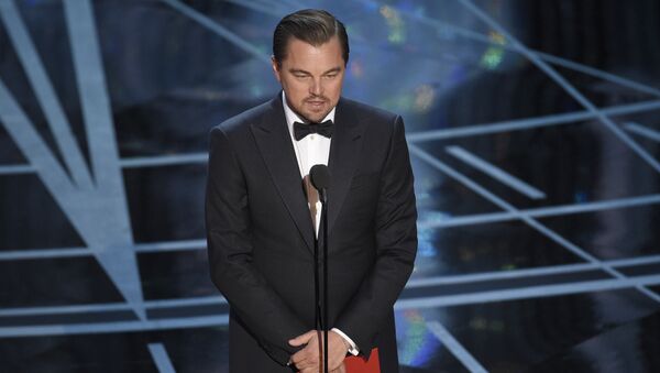  Leonardo DiCaprio presents the award for best actress in a leading role at the Oscars on Sunday, Feb. 26, 2017, at the Dolby Theatre in Los Angeles. - Sputnik International