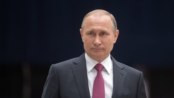 Russian President Vladimir Putin answers journalists' questions - Sputnik International