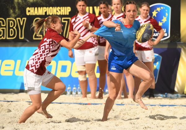 Female Fury: Beach Rugby Tournament in Moscow - Sputnik International
