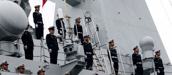 Crew of the Chinese Navy's missile frigate Yuncheng that arrived in Baltiysk for the 2017 Naval Cooperation Russia-China drills Crew of the Chinese Navy's missile frigate Yuncheng that arrived in Baltiysk for the 2017 Naval Cooperation Russia-China drills - Sputnik International