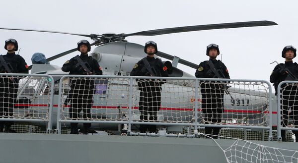 Crew of the Chinese Navy's missile frigate Yuncheng that arrived in Baltiysk for the 2017 Naval Cooperation Russia-China drills Crew of the Chinese Navy's missile frigate Yuncheng that arrived in Baltiysk for the 2017 Naval Cooperation Russia-China drills - Sputnik International