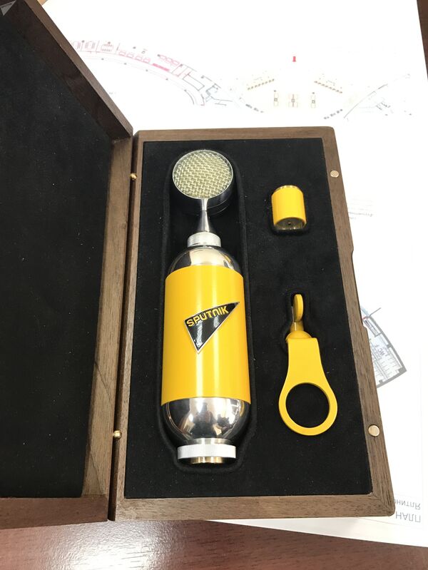 Soyuz Sputnik SU-021 mic - Sputnik International