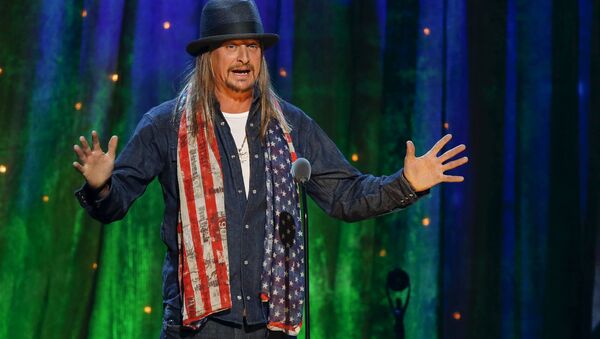 Kid Rock inducts rock band Cheap Trick at the 31st annual Rock and Roll Hall of Fame Induction Ceremony at the Barclays Center in Brooklyn, New York, US on April 8, 2016. - Sputnik International