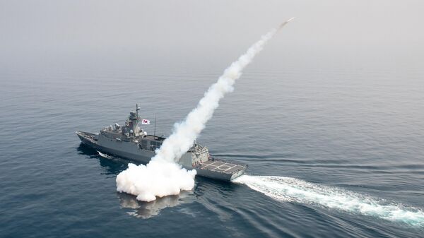South Korean navy ship fires a missile during a drill in South Korea's East Sea - Sputnik International