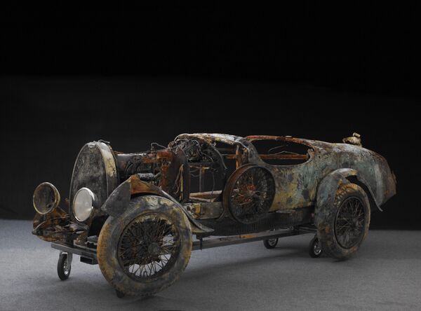 Vintage 1925 Bugatti Type 22 Brescia Roadster - Sputnik International