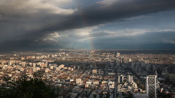 A view of the Chilean capital from San Cristobal Hill - Sputnik International