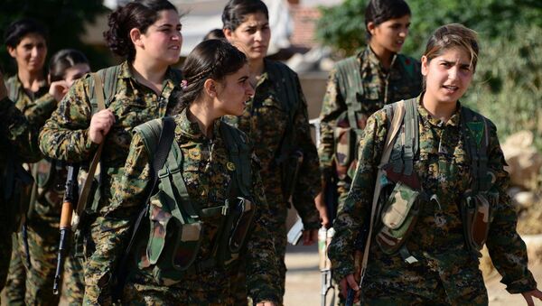 Female fighters of the YPJ play a significant combat role in Rojava. - Sputnik International