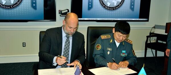 US-Kazakh military cooperation - Sputnik International