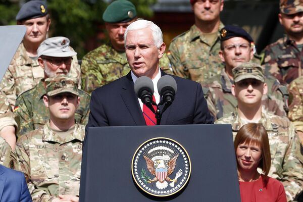 US Vice President Mike Pence delivers a speech next to Estonia's President Kersti Kaljulaid as they visit NATO's Enhanced Forward Presence mission and Estonian troops in Tallinn, Estonia July 31, 2017.  - Sputnik International