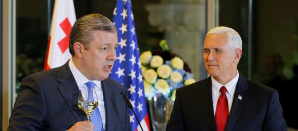 Georgian Prime Minister Georgy Kvirikashvili and U.S. Vice President Mike Pence attend an official dinner in Tbilisi, Georgia July 31, 2017 - Sputnik International