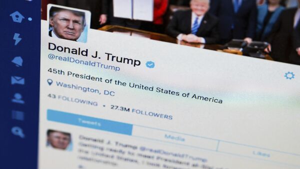 President Donald Trump's tweeter feed is photographed on a computer screen in Washington, Monday. April 3, 2017 - Sputnik International