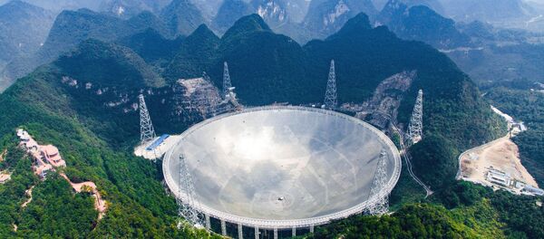 World's largest telescope. Five-hundred-meter Aperture Spherical Telescope (FAST) in the remote Pingtang county in southwest China's Guizhou province. - Sputnik International