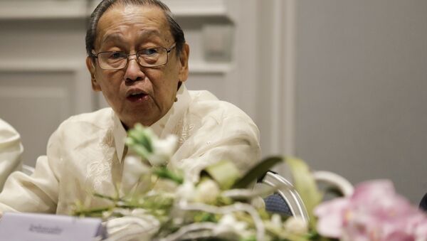 National Democratic Front of the Philippines, NDFP, leader Jose Maria Sison delivers his speech during the formal opening of the Philippines peace talks in Rome, Thursday, Jan. 19, 2017. - Sputnik International