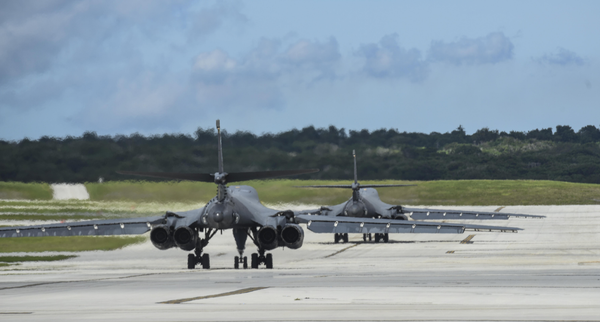 B-1B Lancers at Anderson AIr Force Base in Guam - Sputnik International