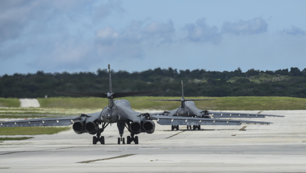 B-1B Lancers at Anderson AIr Force Base in Guam - Sputnik International