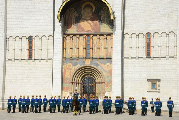 Russian Presidential Regiment's Performance at Kremlin's Walls - Sputnik International