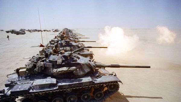 After weeks of waiting, a column of US Marine Corps M-60 tanks began firing live ammunition in the Saudi desert on Friday, September 14, 1990 in Saudi Arabia. - Sputnik International