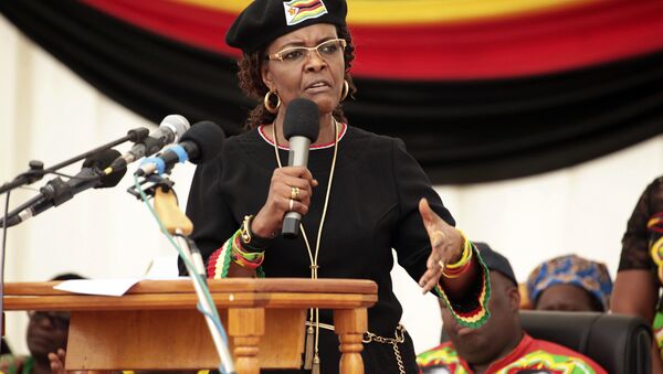 Zimbabwean first lady Grace Mugabe addresses party supporters at an event on the outskirts of Harare, Friday, Feb. 17, 2017. - Sputnik International