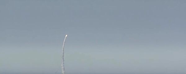 3M-54 Kalibr (Klub) cruise missile launched from Severodvinsk nuclear-powered submarine - Sputnik International