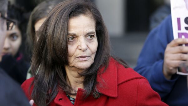 In this Nov. 10, 2014, file photo, Rasmieh Odeh, of Chicago, speaks to the media outside federal court in Detroit - Sputnik International