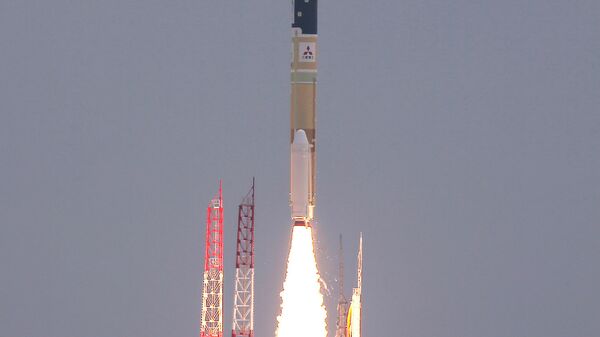 The H-IIA rocket blasts off from the Tanegashima space centre in Kagoshima Prefecture, southern Japan on June 1, 2017 carrying the Michibiki No.2 satellite. - Sputnik International