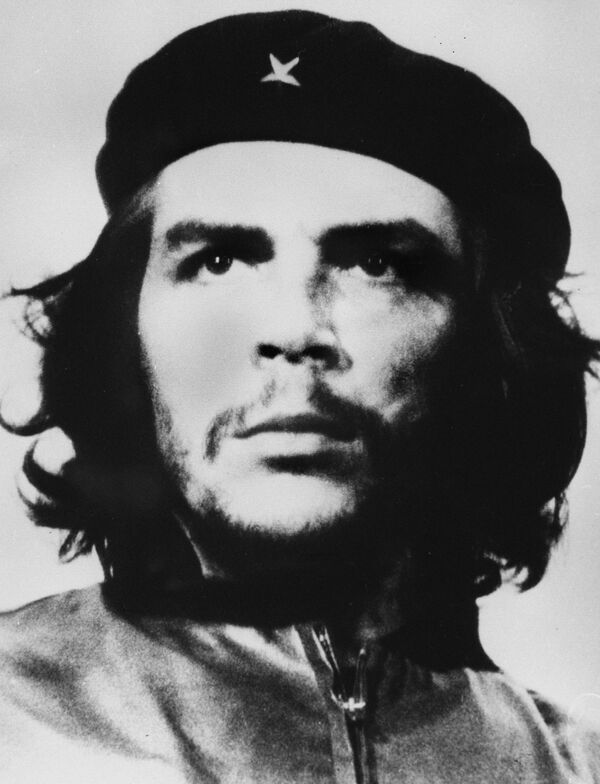 Why Does Che Guevara Still Remain an Iconic Hero and Does the