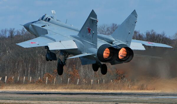 The Mikoyan MIG-31, a supersonic all-weather long-range interceptor jet The Mikoyan MIG-31, a supersonic all-weather long-range interceptor jet - Sputnik International