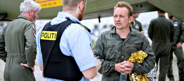 Danish submarine owner and inventor Peter Madsen lands with the help of the Danish defence in Dragor Harbor south of Copenhagen, Denmark August 11, 2017. Danish submarine owner and inventor Peter Madsen lands with the help of the Danish defence in Dragor Harbor south of Copenhagen, Denmark August 11, 2017. - Sputnik International