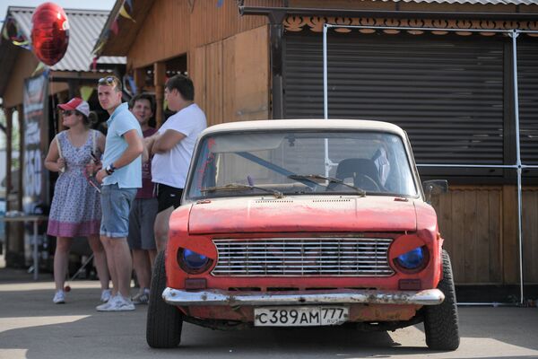Second Russian nationwide Zhiguli car festival, Zhi-Fest Second Russian nationwide Zhiguli car festival, Zhi-Fest - Sputnik International