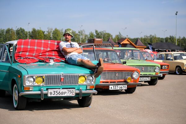 Second Russian nationwide Zhiguli car festival, Zhi-Fest Second Russian nationwide Zhiguli car festival, Zhi-Fest - Sputnik International