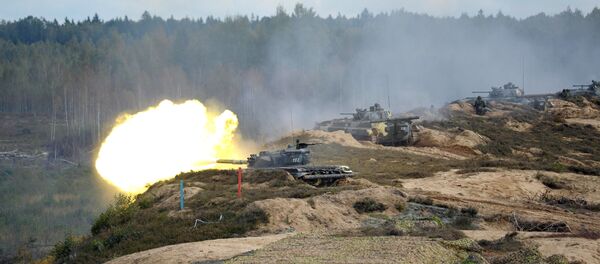 ZAPAD- 2013 - Sputnik International