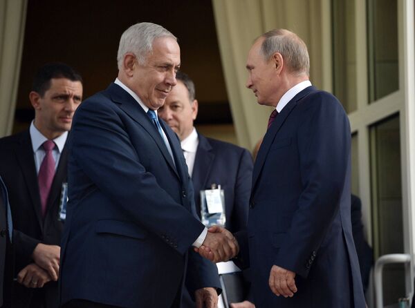 August 23, 2017. Russian President Vladimir Putin and Prime Minister of Israel Benjamin Netanyahu, foreground, left, during a meeting August 23, 2017. Russian President Vladimir Putin and Prime Minister of Israel Benjamin Netanyahu, foreground, left, during a meeting - Sputnik International