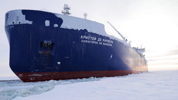 Russian-owned liquid natural gas tanker ship the Christophe de Margerie has made the first unaided transit of the Northern Sea Route. - Sputnik International