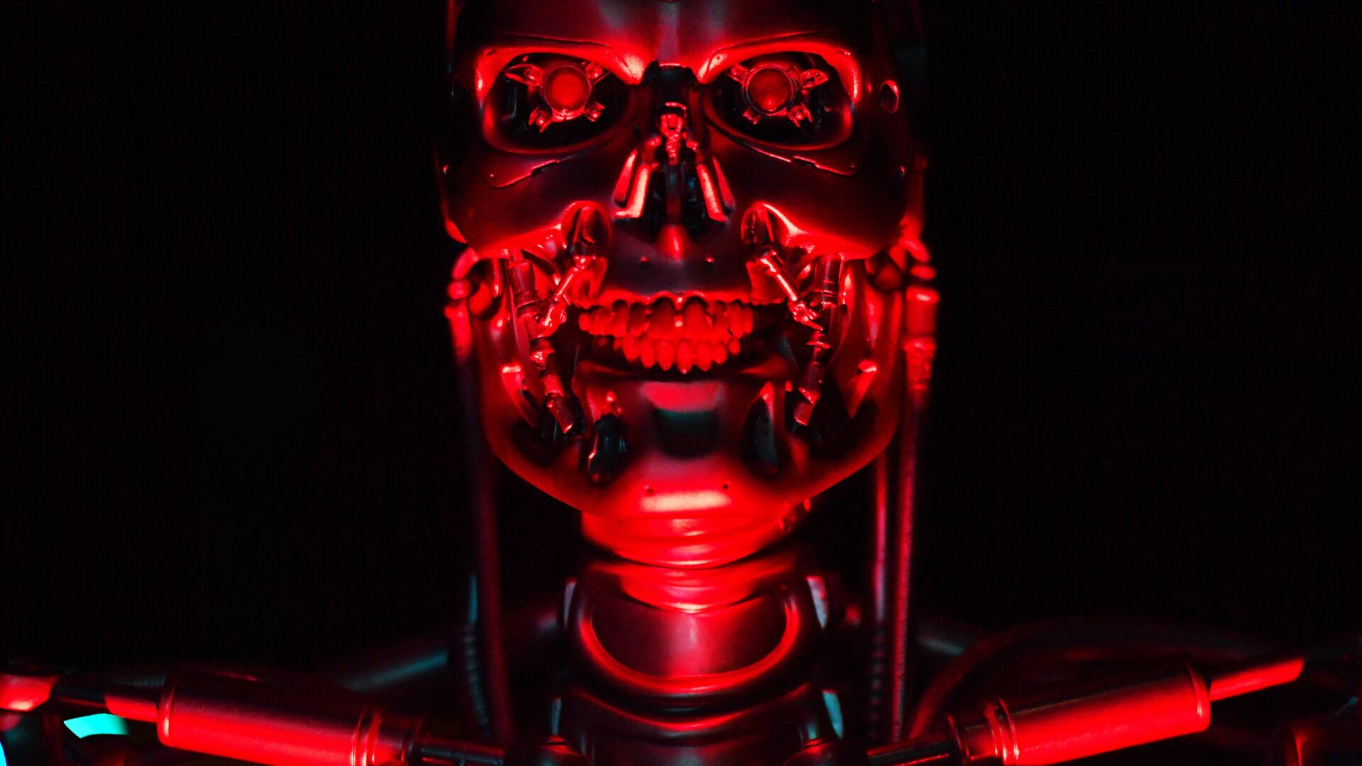 A robot named 'T-800 Endoskeleton robot' used during the filming of Salvation, part of the US Terminator film franchise is on view at the ROBOT exhibition at the Science Museum in London on February 7, 2017.  - Sputnik International, 1920, 21.01.2022