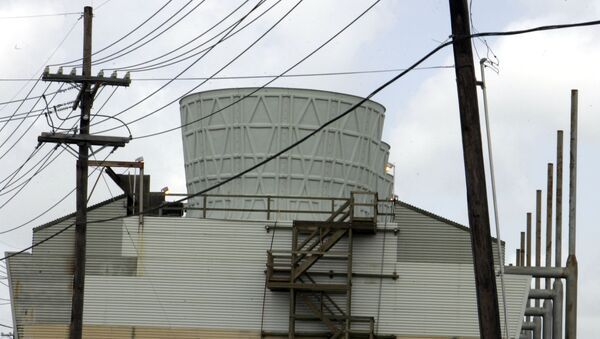 Water cooling tower at Motiva's Port Arthur, Texas refinery. (File) - Sputnik International