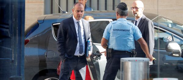 Laurent Berger, leader of the French Democratic Confederation of Labour (CFDT) arrives to attend a meeting on the government's labour reform bill at the prime minister's Hotel Matignon office in Paris, France August 31, 2017 - Sputnik International