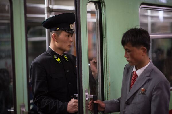Far Eastern Enigma: Sights and People of the North Korean Capital - Sputnik International