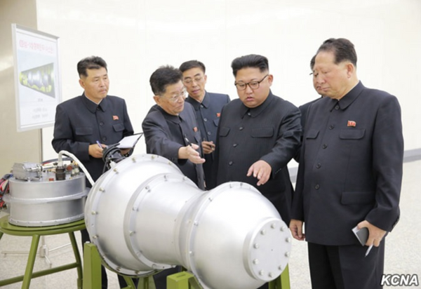 DPRK state-run media outlet KCNA September 3, 2017, handout purporting to show Pyongyang leader Kim Jong-un viewing newly developed miniaturized hydrogen bomb capable of being mounted on ICBM. // KCNA handout DPRK state-run media outlet KCNA September 3, 2017, handout purporting to show Pyongyang leader Kim Jong-un viewing newly developed miniaturized hydrogen bomb capable of being mounted on ICBM. // KCNA handout - Sputnik International