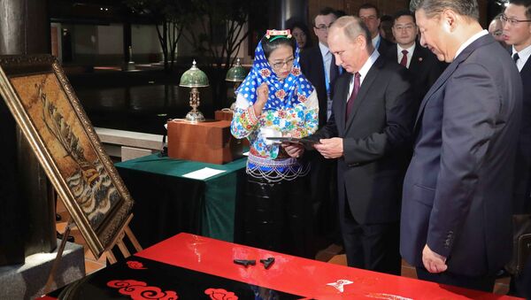 September 3, 2017. Russian President Vladimir Putin and Chinese President Xi Jinping at the exhibition of the Chinese cultural heritage in Xiamen - Sputnik International