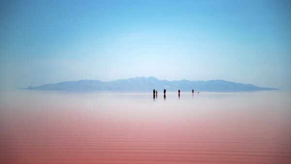 Iranians spend time in Urmia Lake near Urmia, North-western Iran (File) - Sputnik International