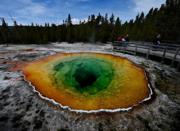 Monstrous Yellowstone Volcano Could Erupt Any Moment with 'Catastrophic' Consequences, Expert Warns - Sputnik International